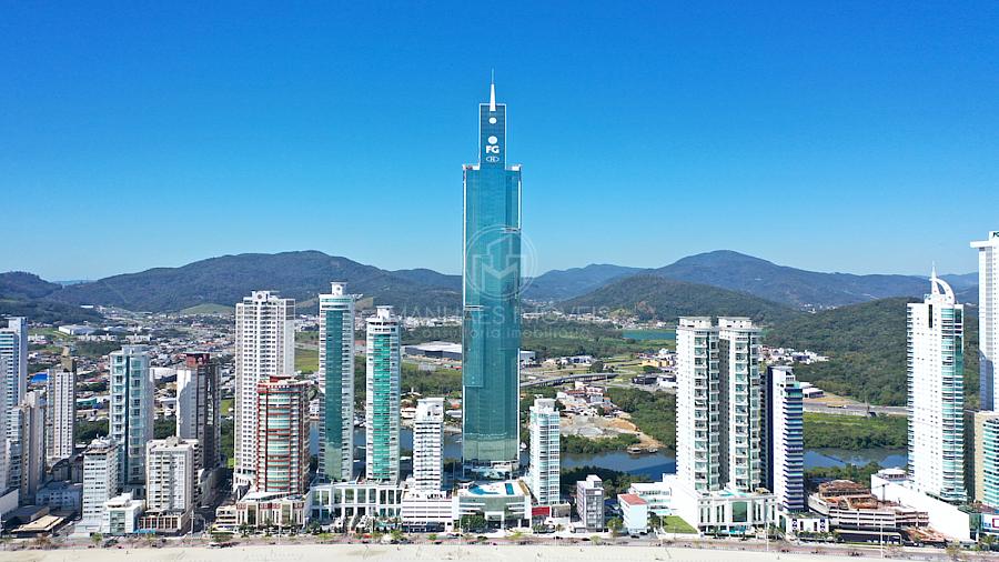"One Tower: O residencial mais alto da América Latina (CTBUH 2022)."