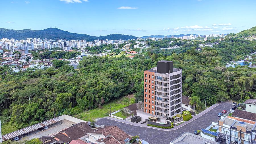 "Green View Residence: Rodeado por uma floresta urbana."