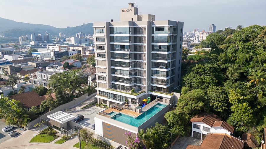 "The Hill Residence: Para quem
sonha estar
no topo."