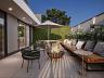 Lounge com fireplace