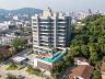"The Hill Residence: Para quem
sonha estar
no topo."